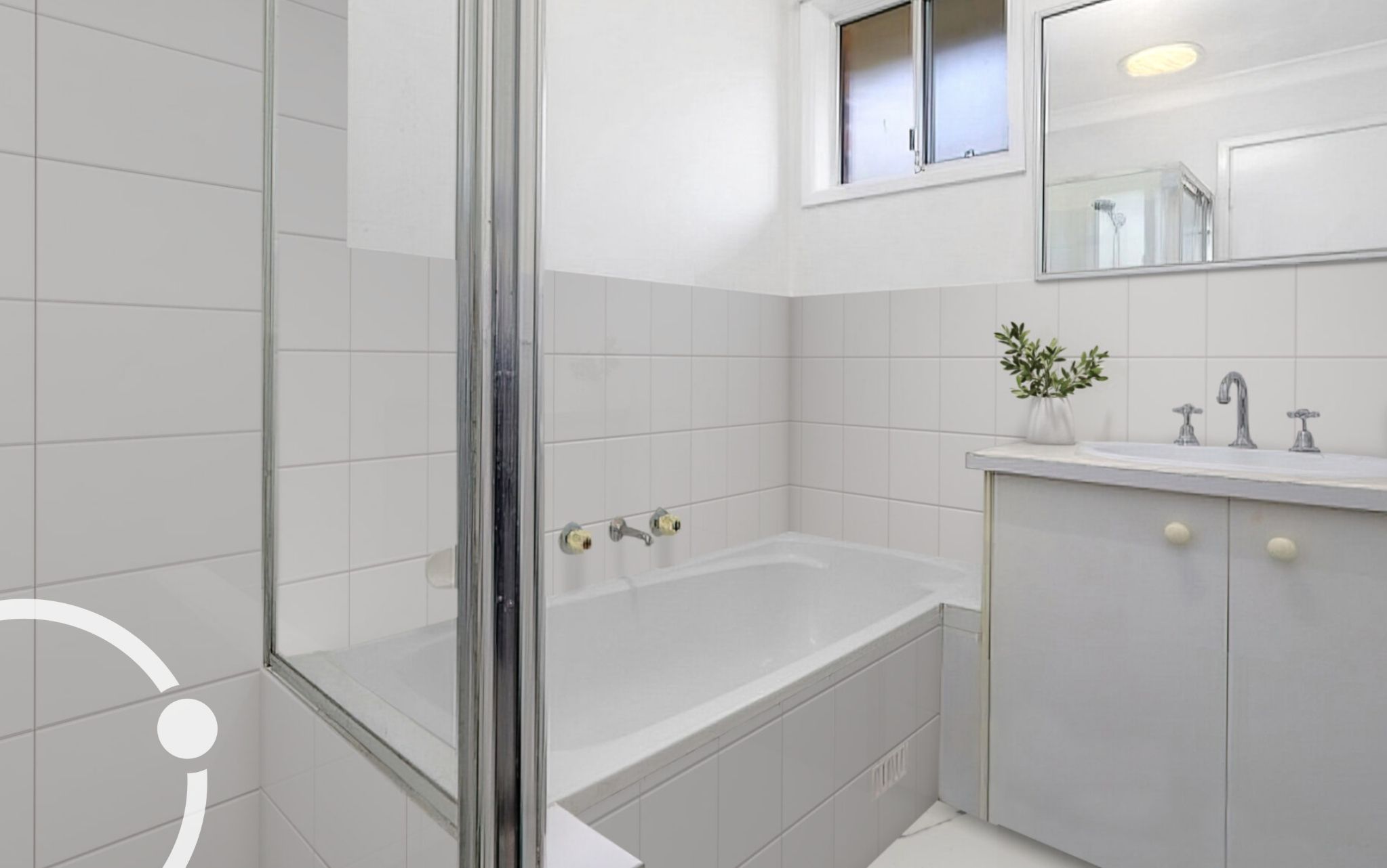 Peaceful and Accessible Claremont Meadows Home — Home image 5