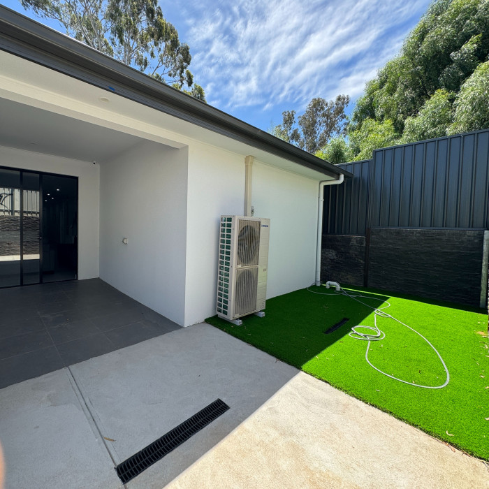 Ingle Farm — Home image 4