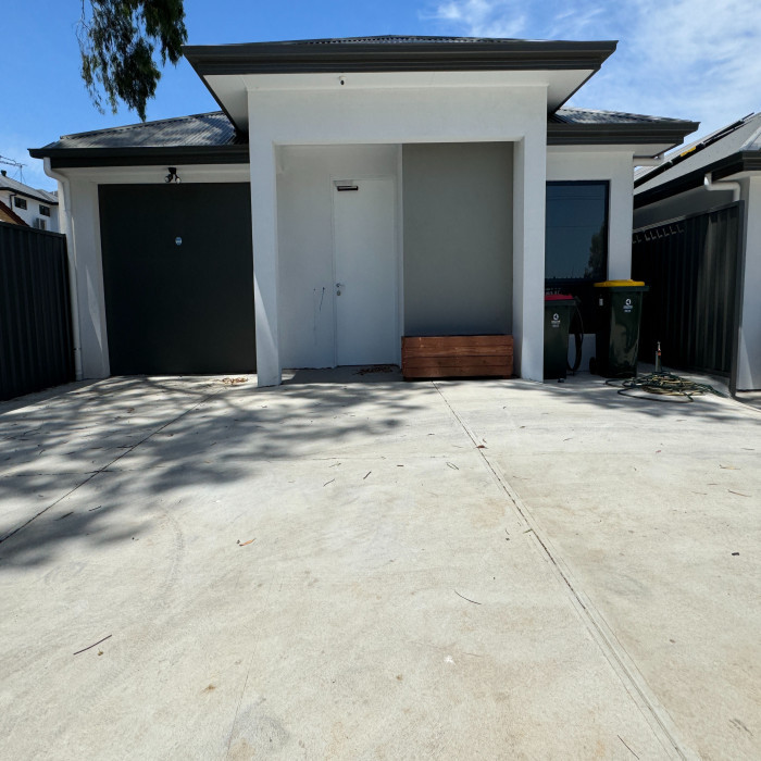 Ingle Farm — Home image 6