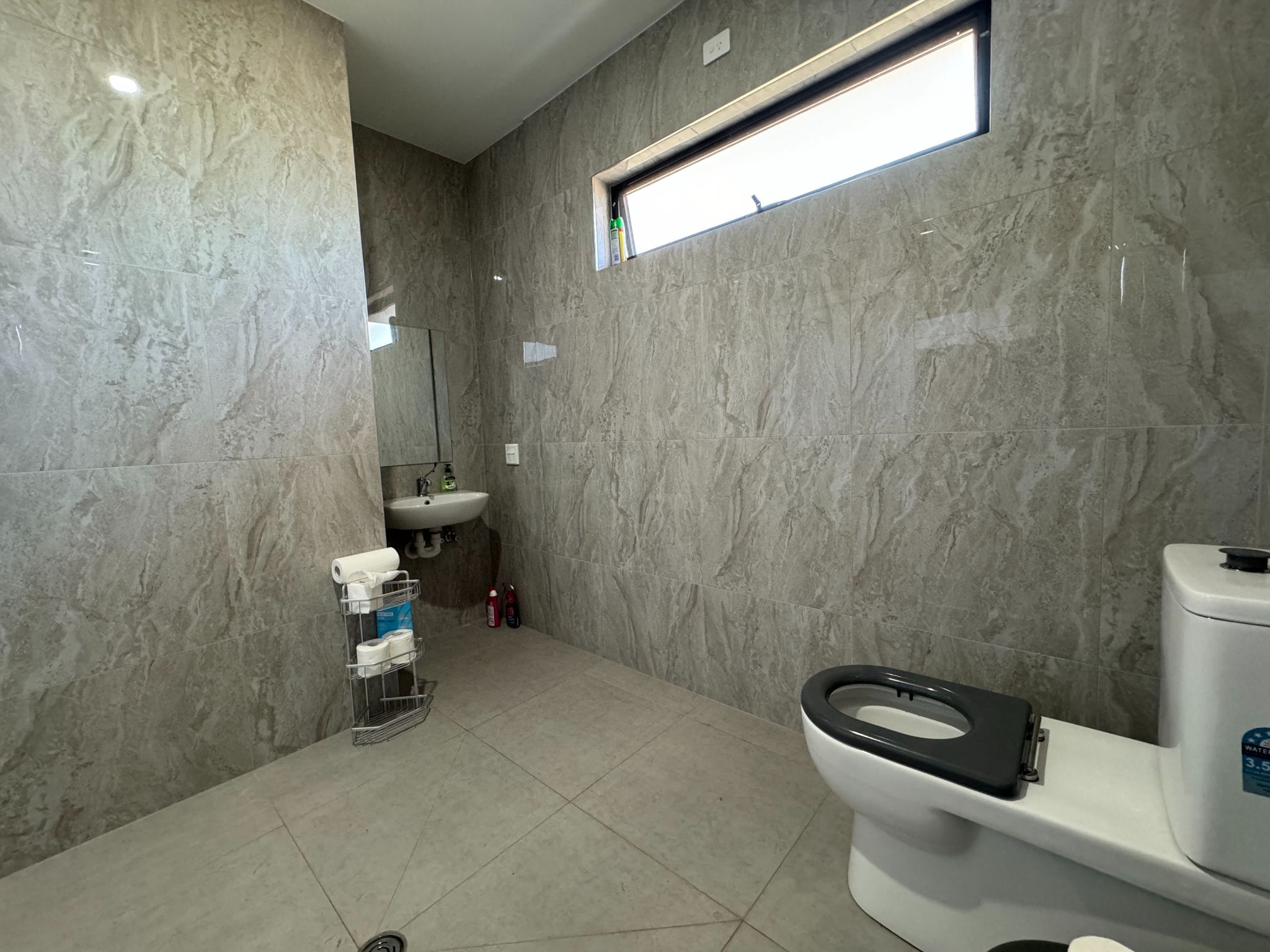 INGLE FARM new HPS SDA House — Home image 5