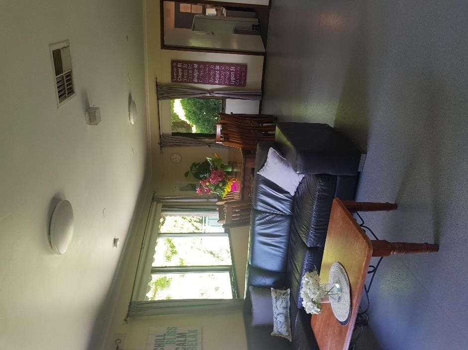 Family home feels await you in the Mt Dandenong foothills — Home image 2