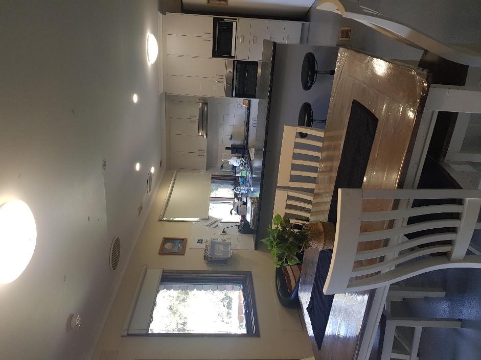 Family home feels await you in the Mt Dandenong foothills — Home image 4