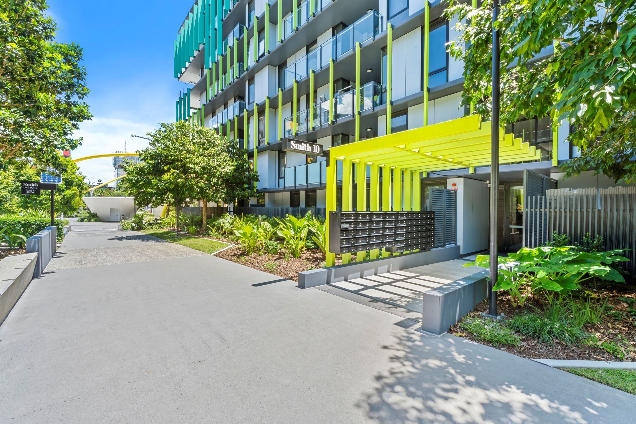SOUTHPORT, GOLD COAST QLD – IMPROVED LIVEABILITY APARTMENT — Home image 12