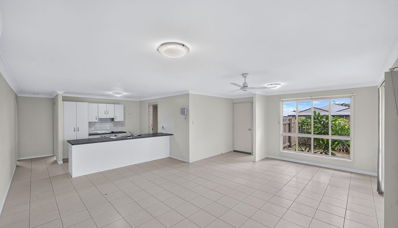 Roomy SIL home in Gracemere — Home image 2
