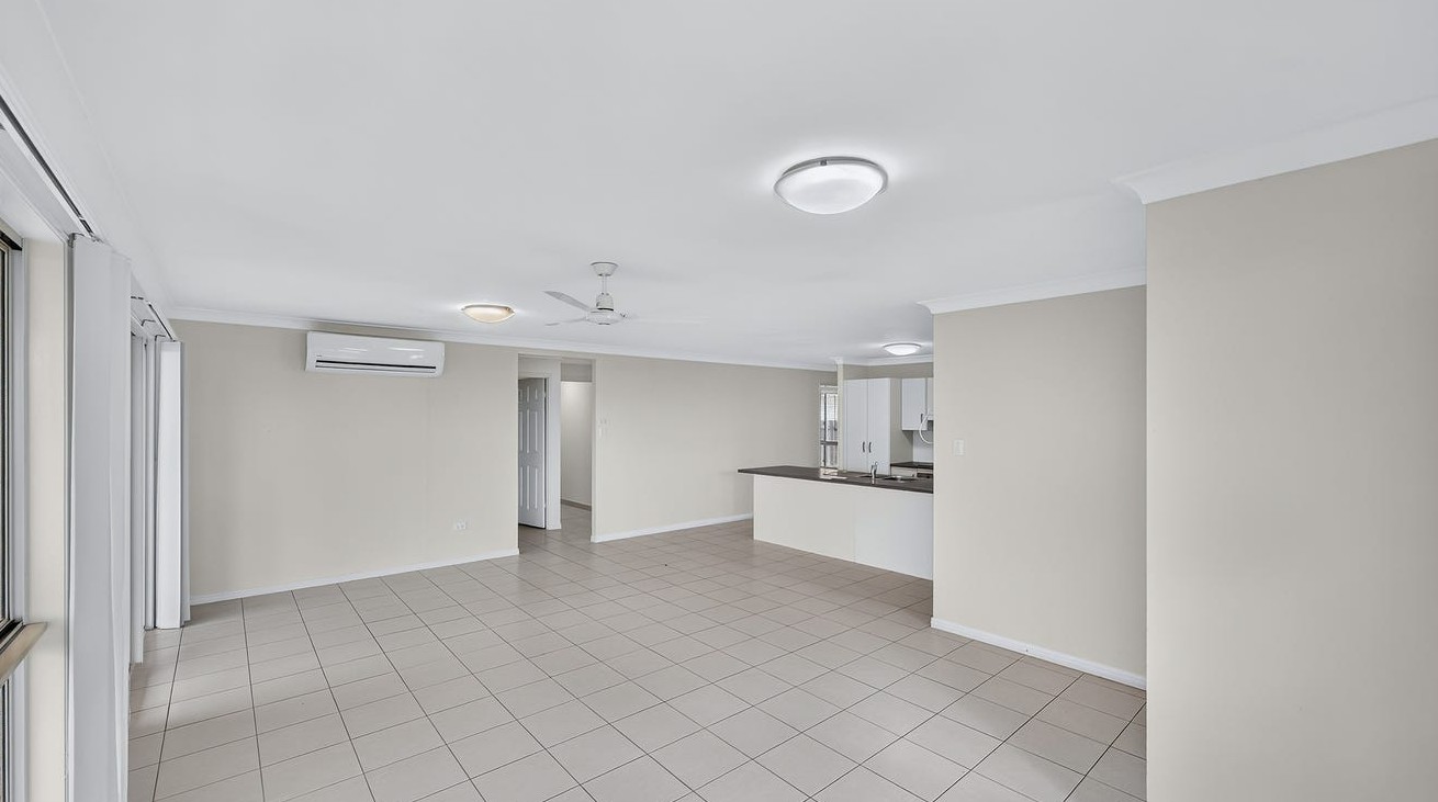 Roomy SIL home in Gracemere — Home image 3