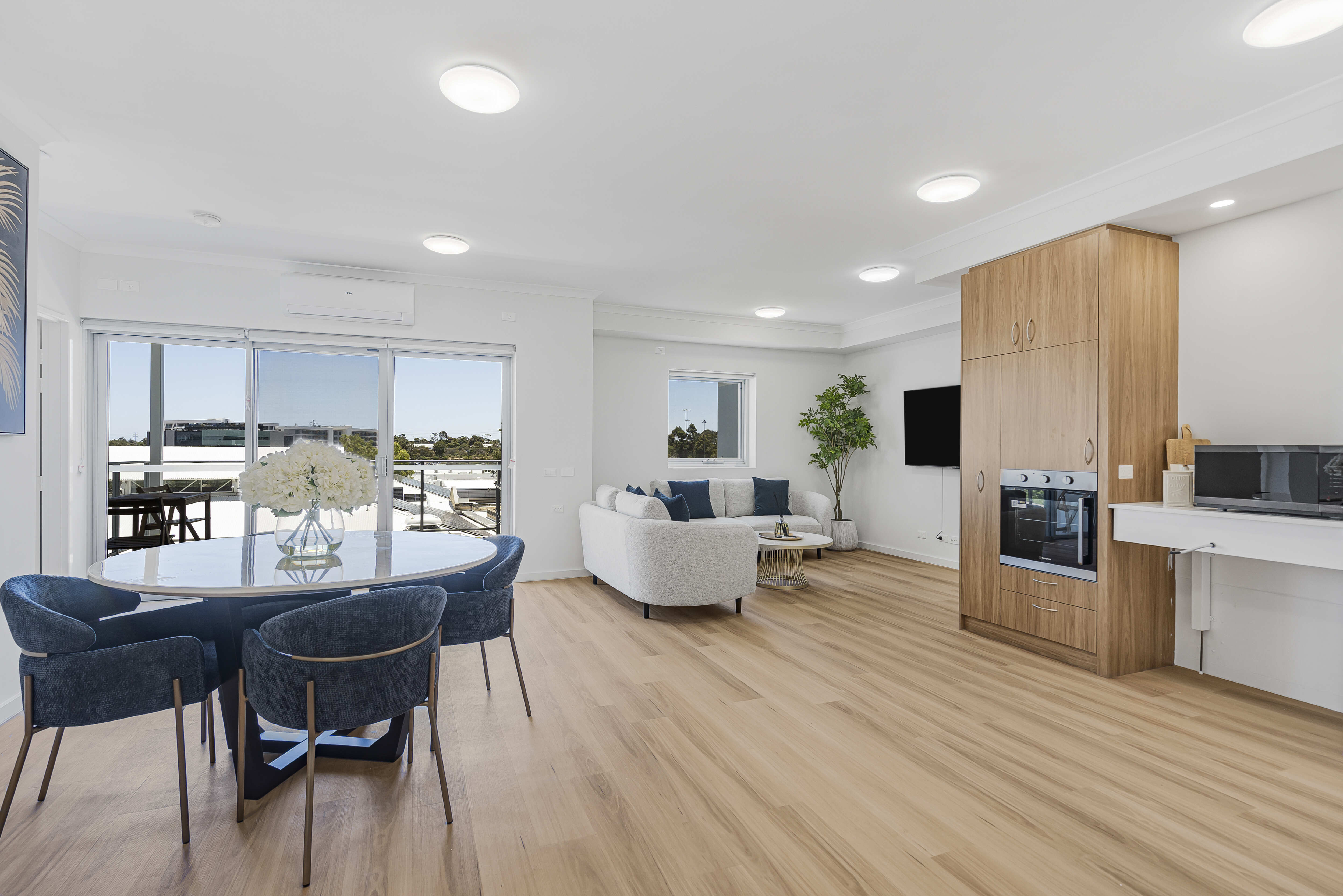 Luxury HPS Apartment in the Heart of Mirrabooka - AVAILABLE NOW — Home image 7
