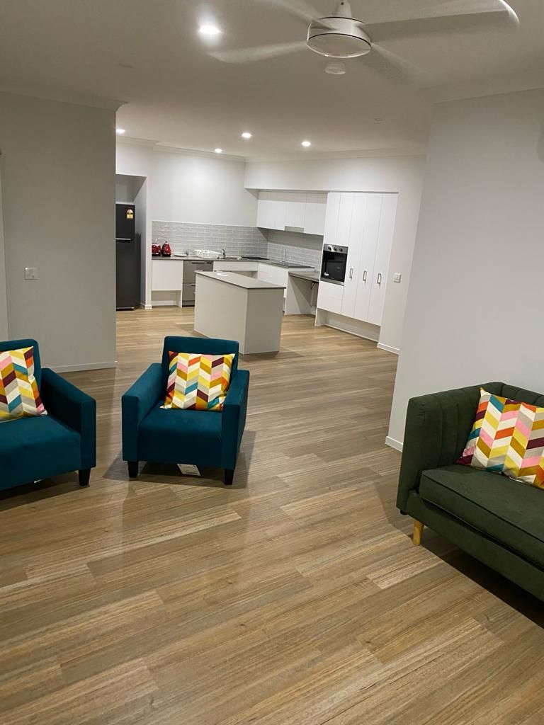 Woodridge — Home image 5