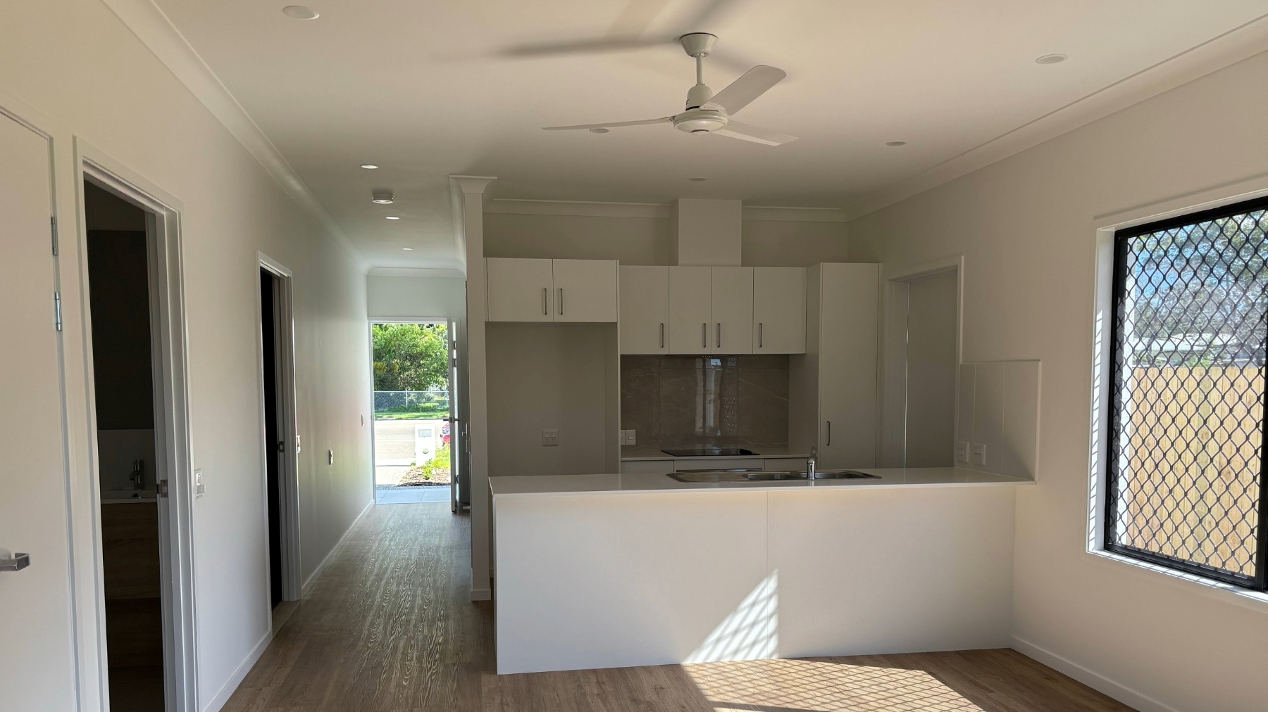 SDA Robust 1 Bedroom Villa plus OOA Currajong, Qld 253 — Home image 3