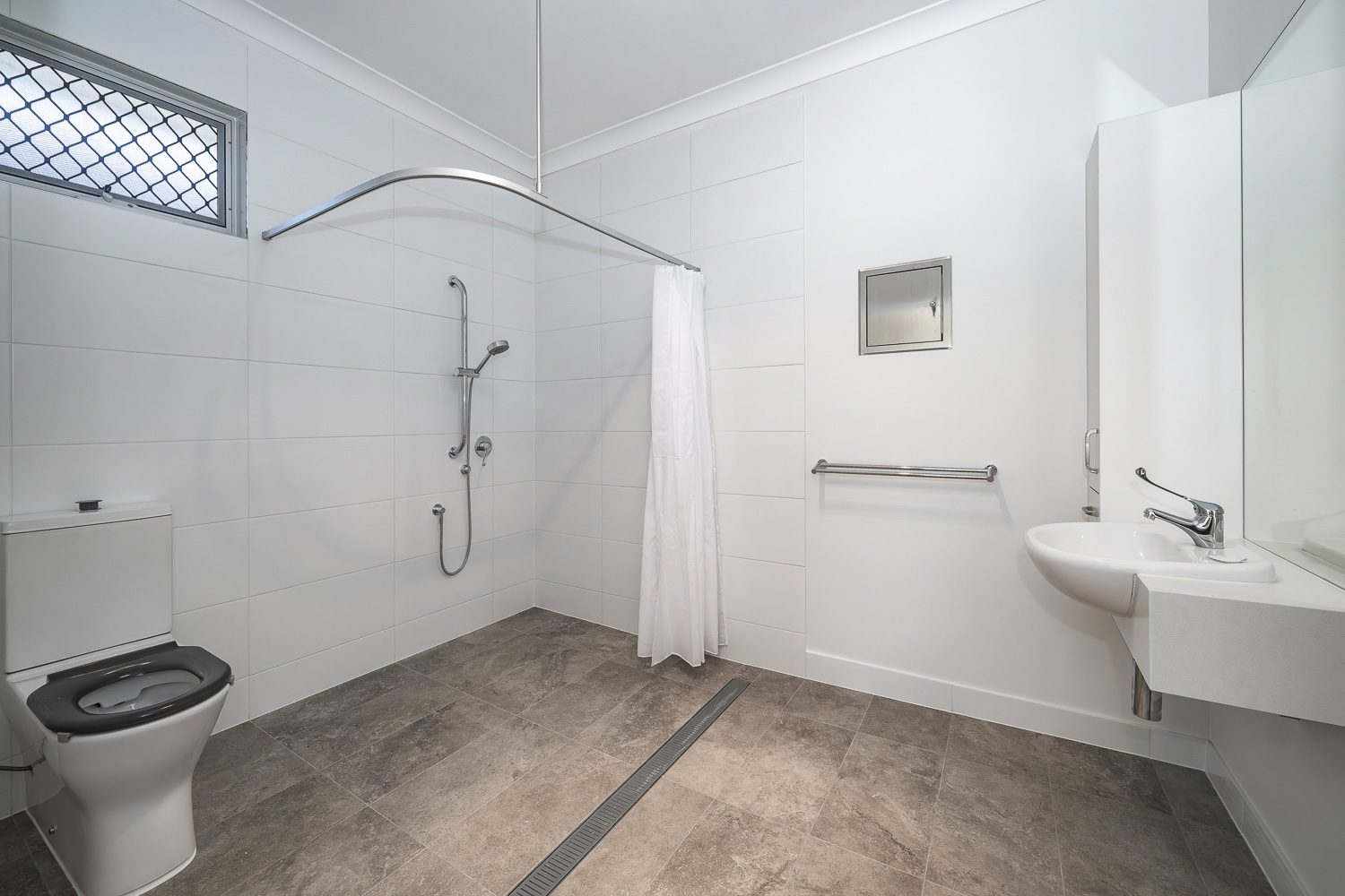 3 Bed home with OOA in Boondall — Home image 3