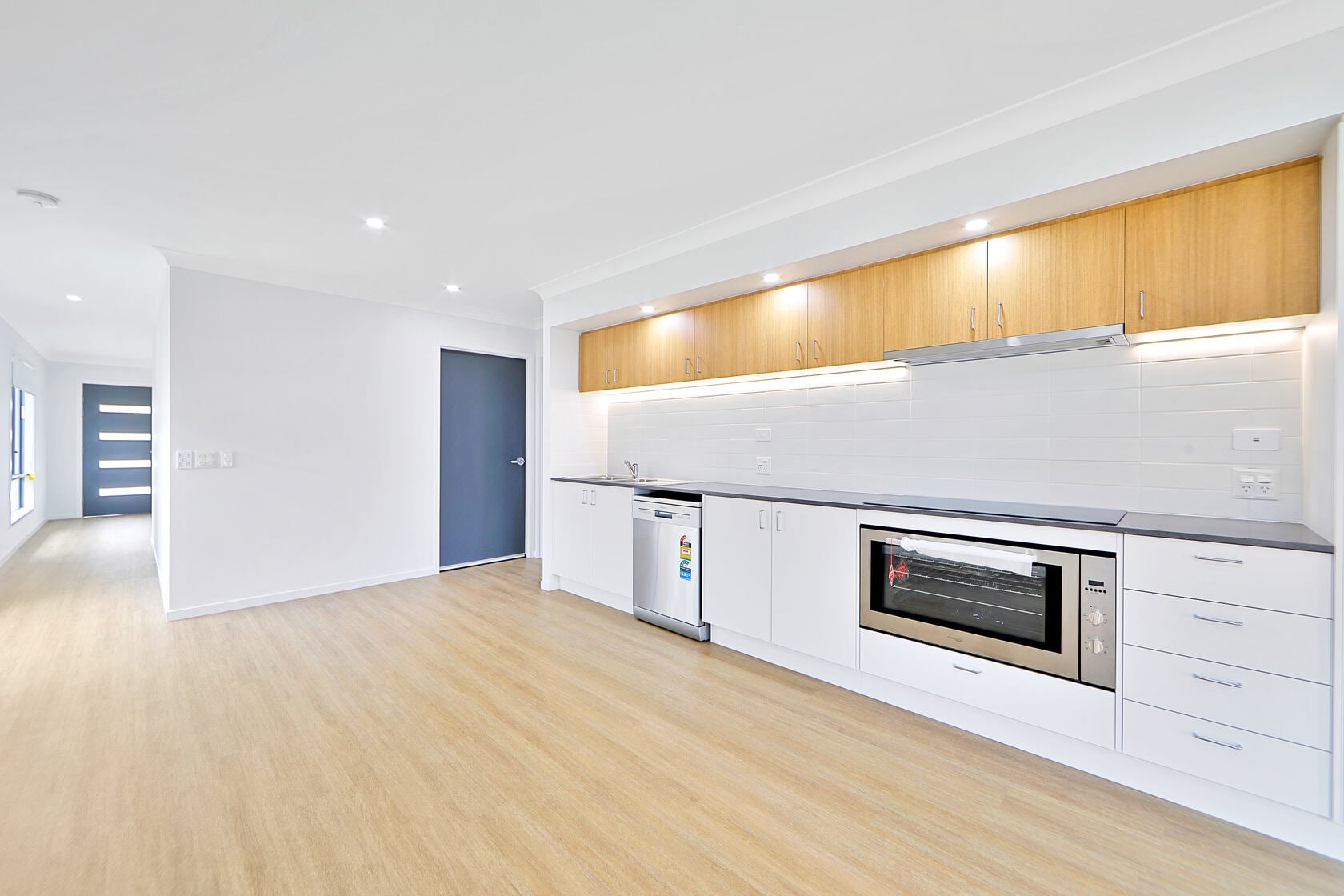 13 Woodswallow Avenue, Point Vernon QLD 4655 — Home image 10
