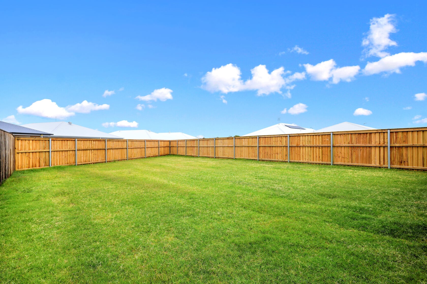 13 Woodswallow Avenue, Point Vernon QLD 4655 — Home image 11