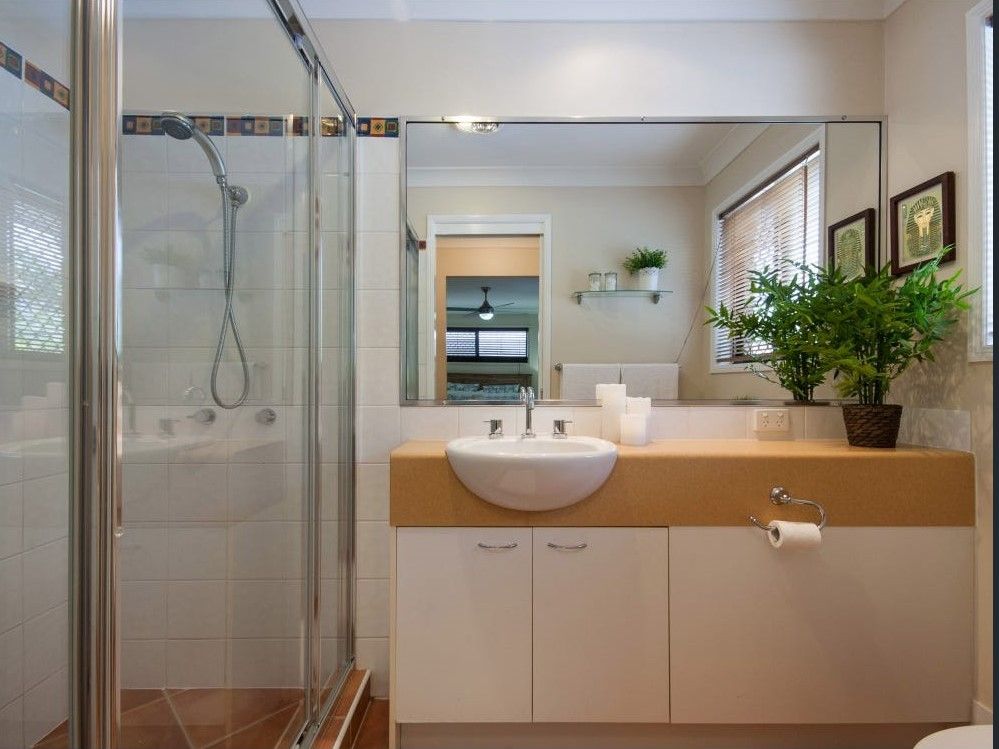 Homely Hervey House — Home image 9
