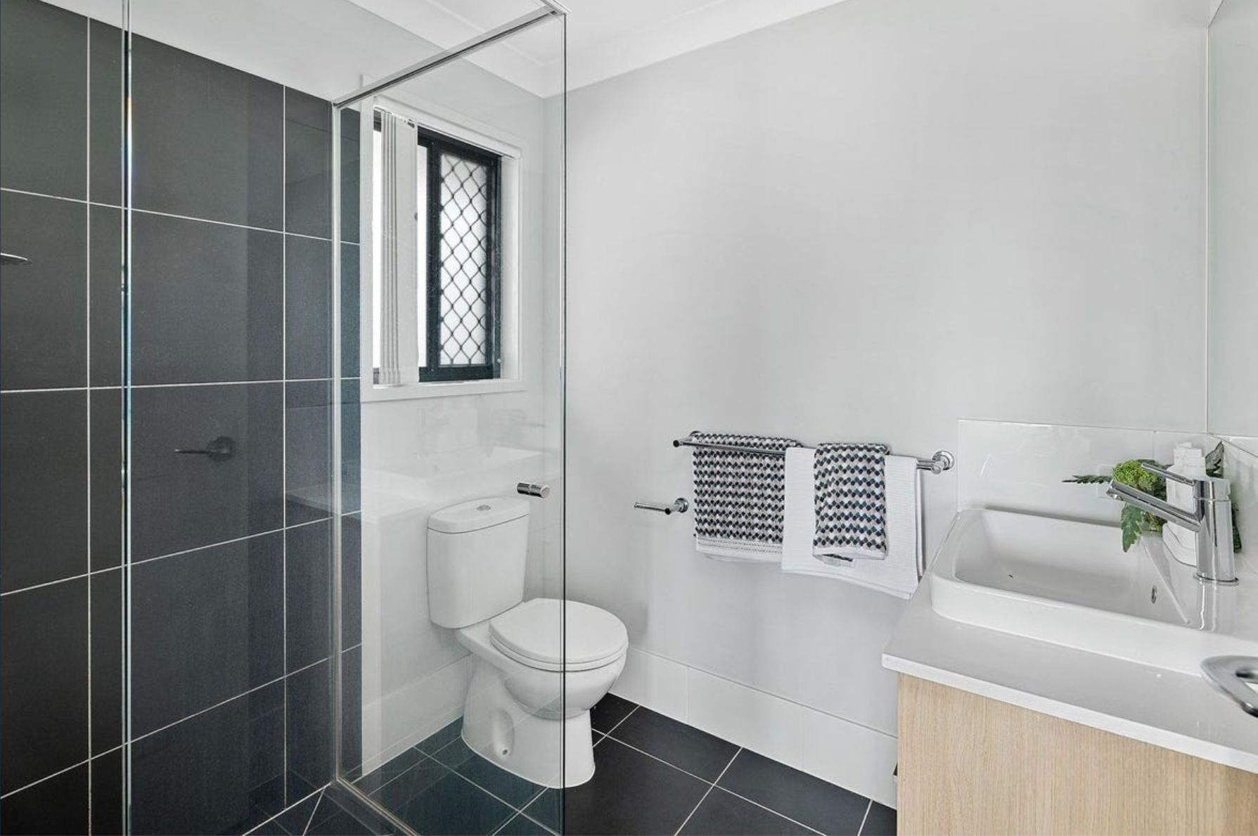 Logan Reserve Disability Housing - SIL Home Ready to Move In! — Home image 12