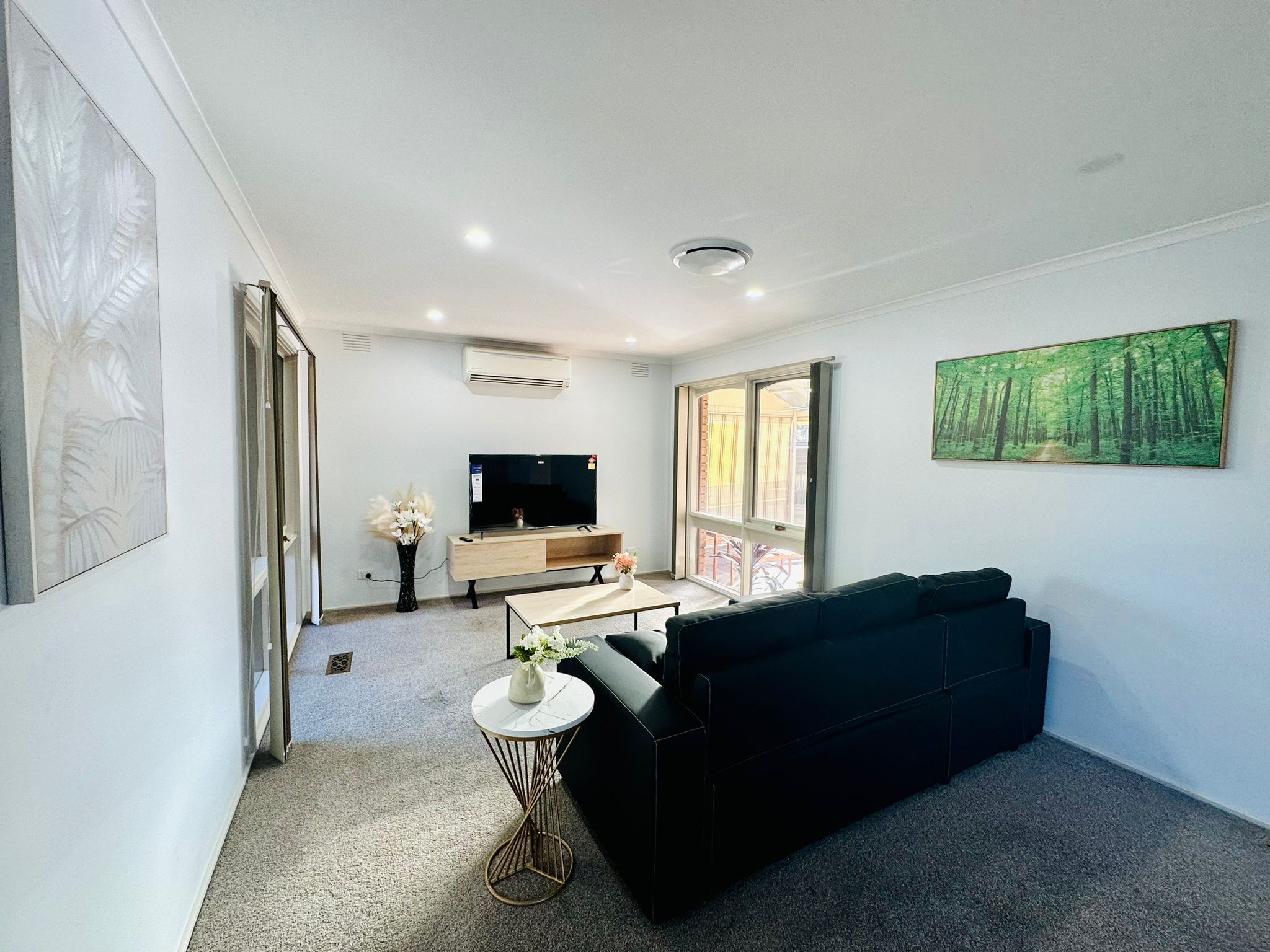 Fully accessible 4 bedroom house -5 mins walk to Westfield Knox Shopping Centre — Home image 8