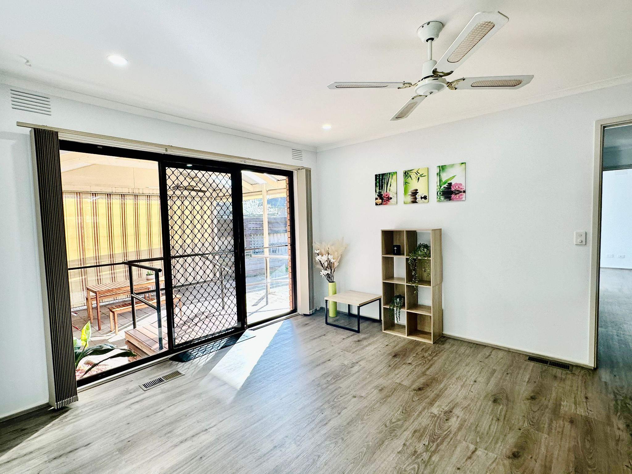 Fully accessible 4 bedroom house -5 mins walk to Westfield Knox Shopping Centre — Home image 13