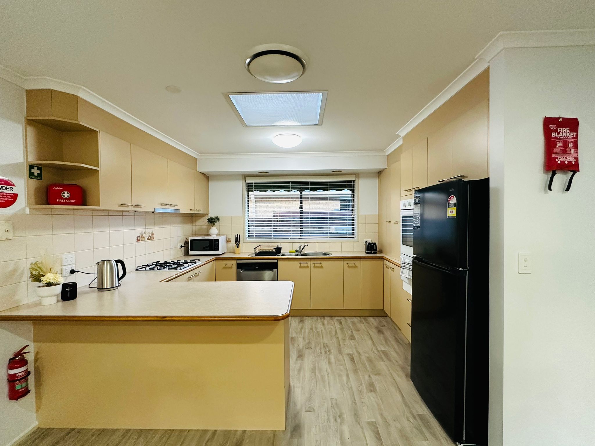 Fully accessible 4 bedroom house -5 mins walk to Westfield Knox Shopping Centre — Home image 15