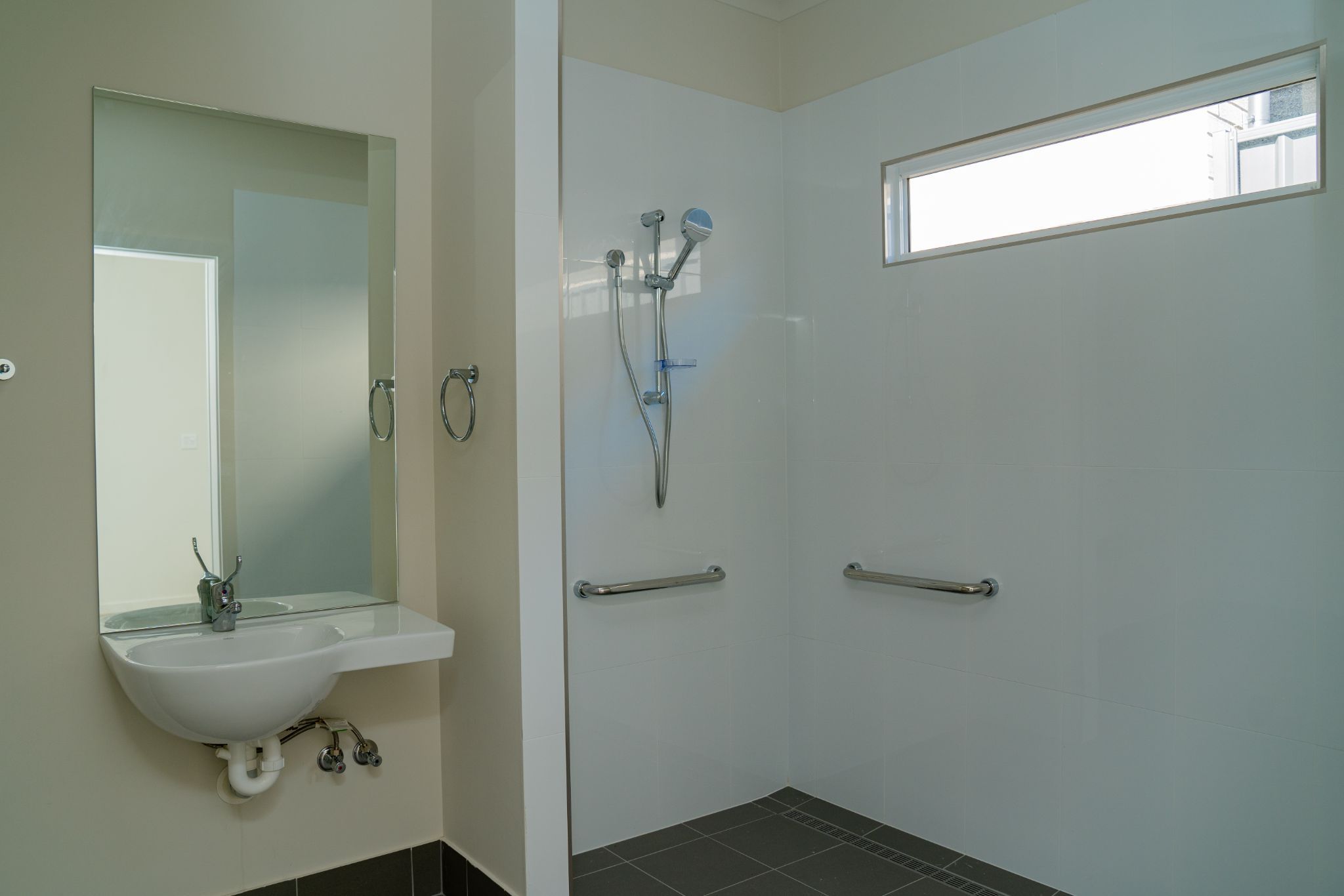 Beautiful Beachside SIL Home at O'Sullivan Beach — Home image 8