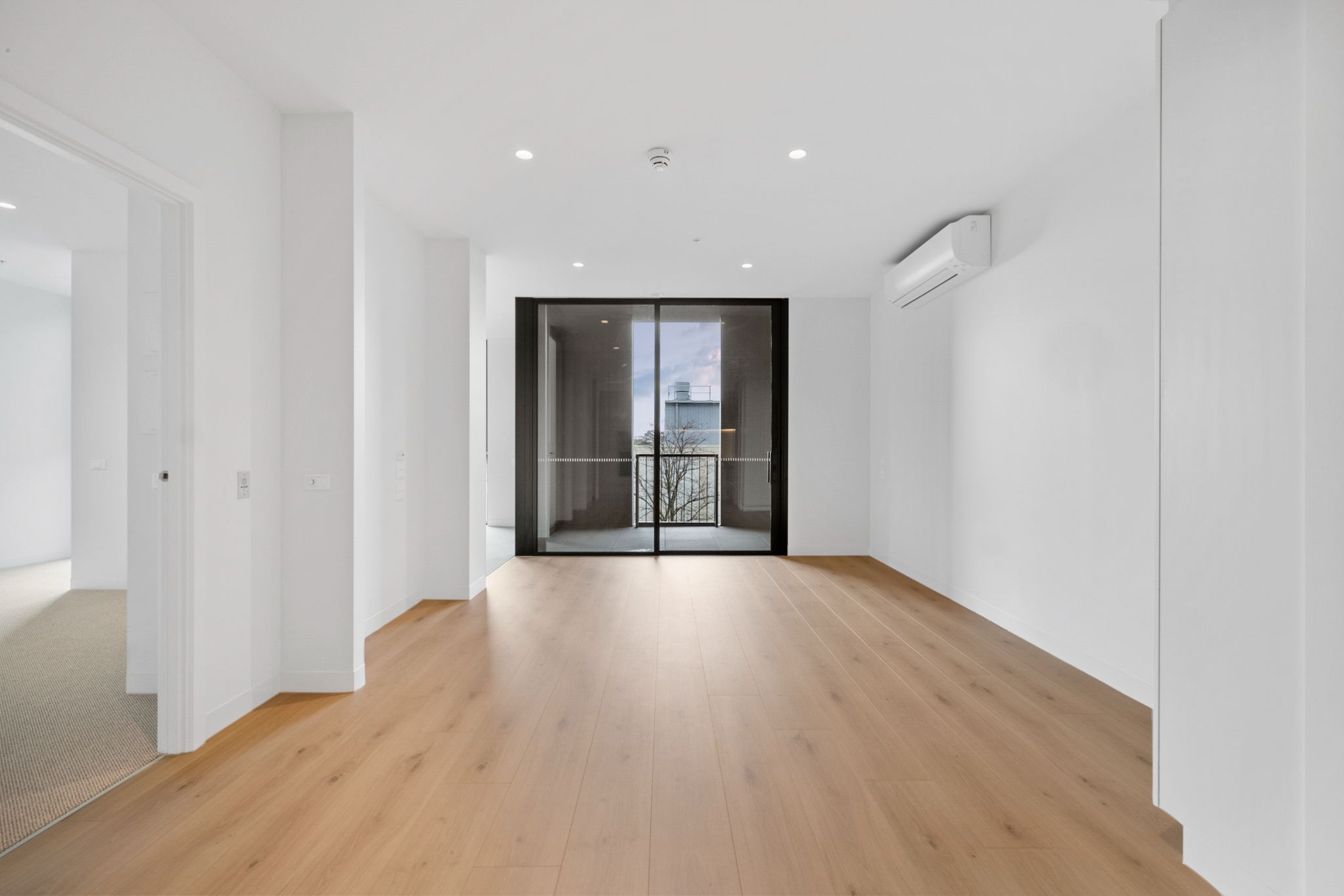 Brand New High Physical Apartments in Sunshine  🛌 2 🛀 3🚘 1 — Home image 8