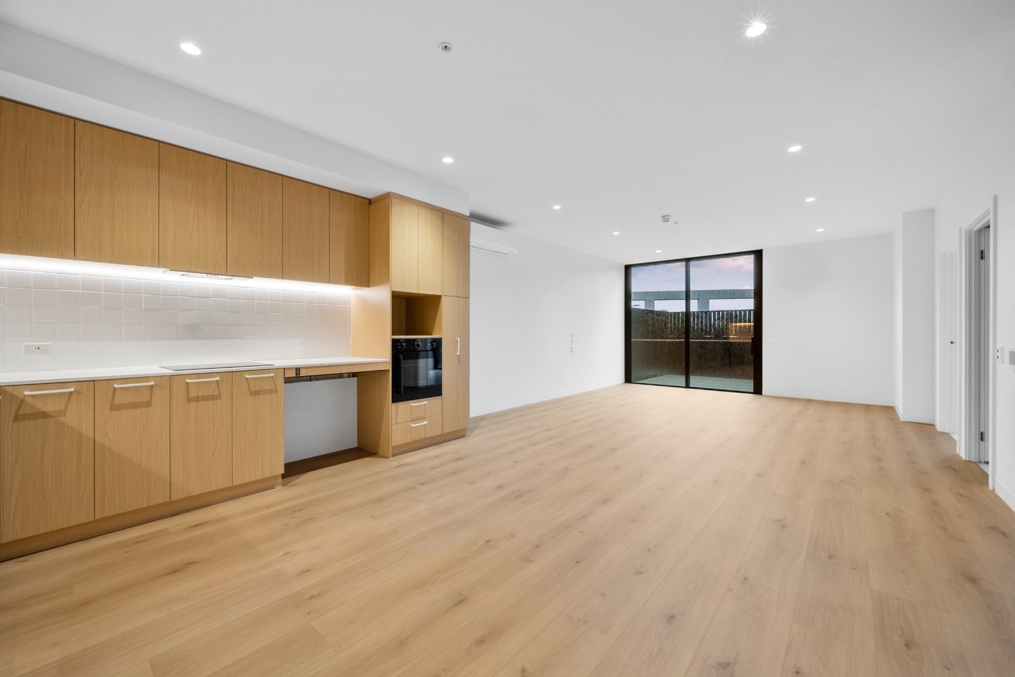 Brand New High Physical Apartments in Sunshine  🛌 2 🛀 3🚘 1 — Home image 9