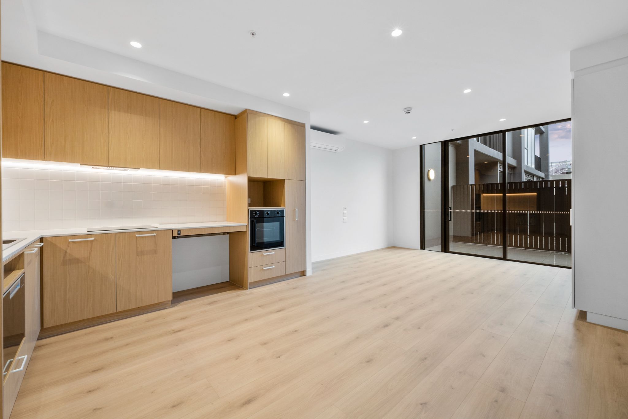 Brand New High Physical Apartments in Sunshine  🛌 2 🛀 3🚘 1 — Home image 15