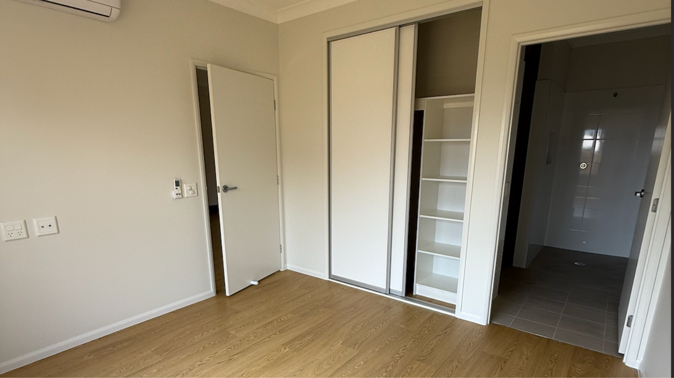 Secure Robust Living in White Rock — Home image 4