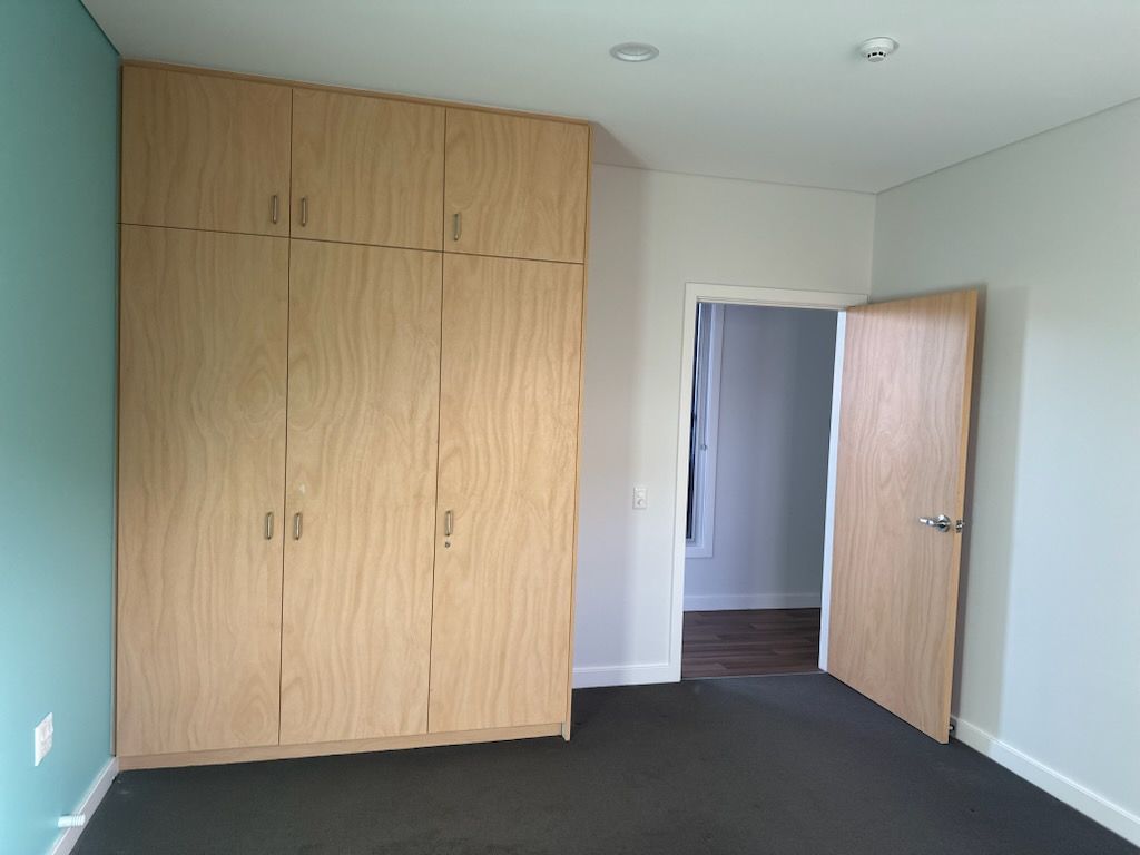 Waterfront views Accommodation - Booker Bay, Central Coast — Home image 4