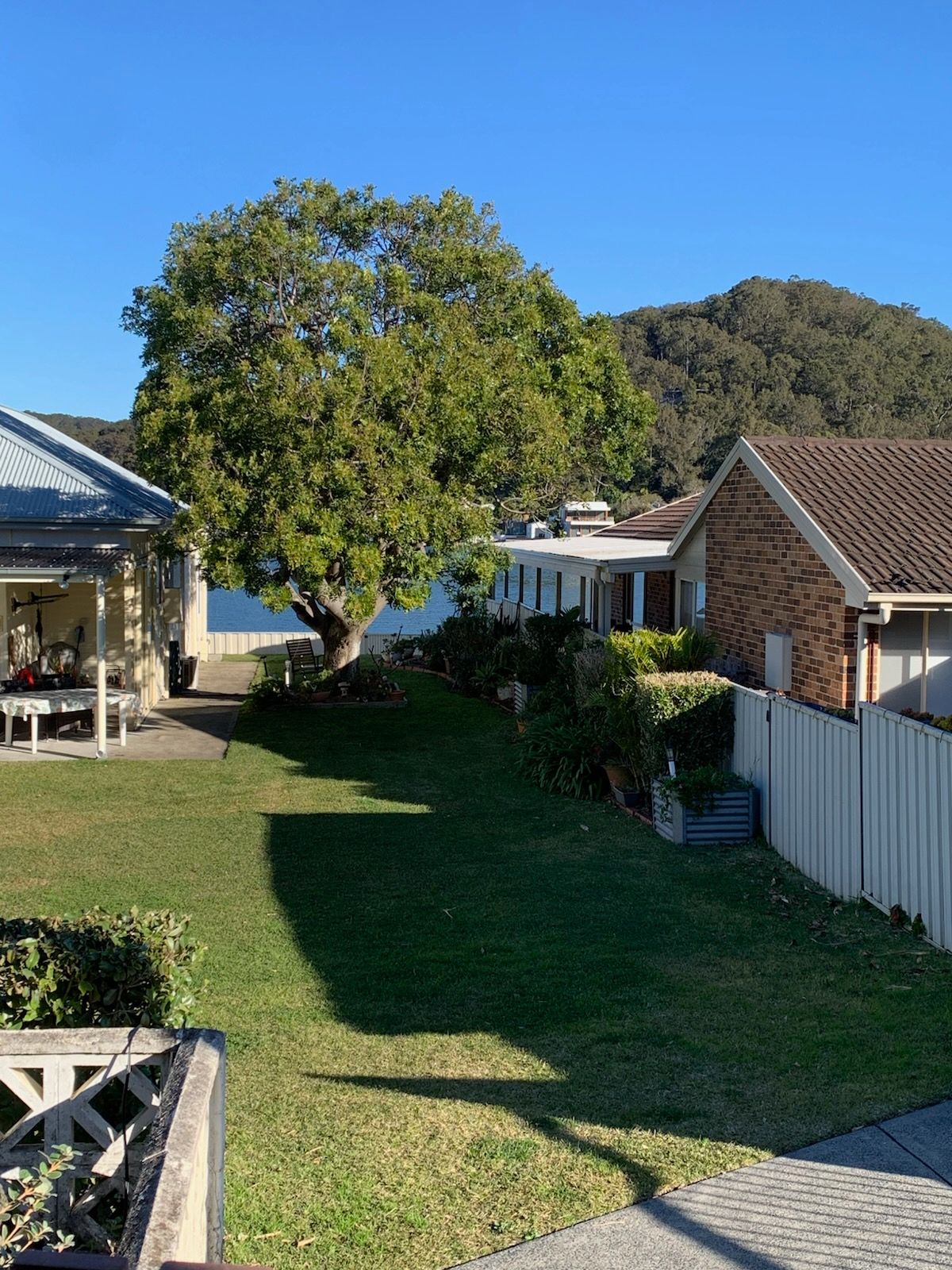 Waterfront views Accommodation - Booker Bay, Central Coast — Home image 6