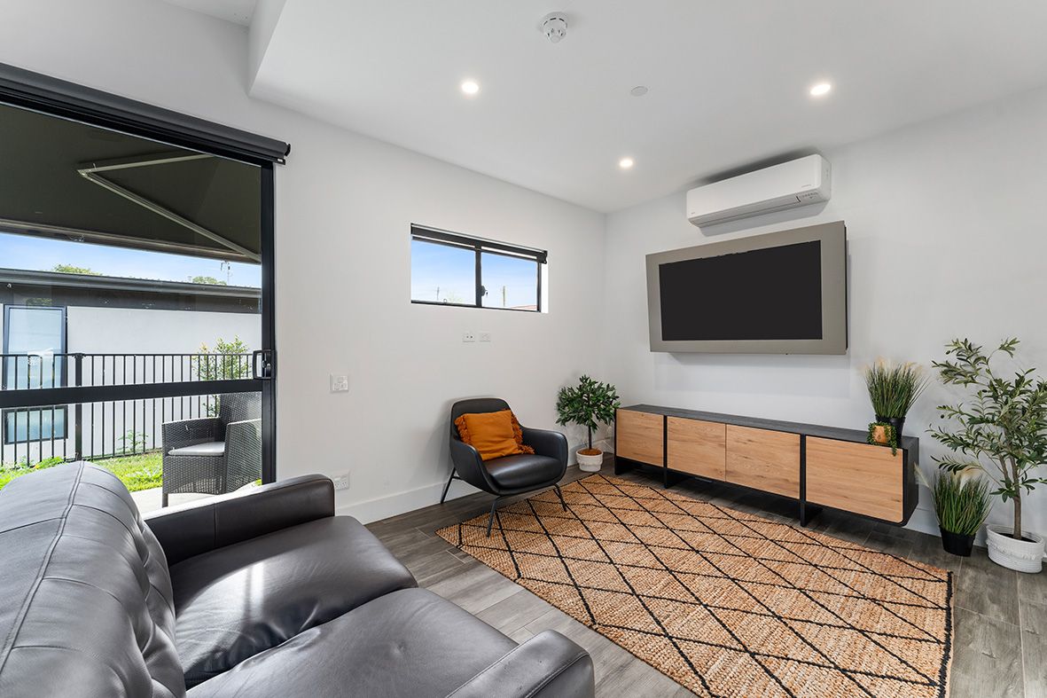 South Windsor A - Brand New Home Ready for a New Housemate — Home image 3