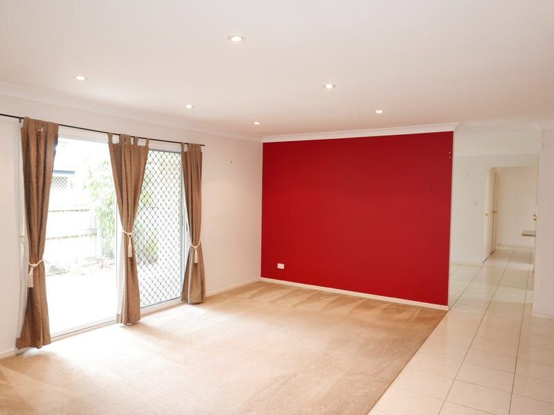 Great Property in Nice Area and Ideal Location  in Sunnybank Hills — Home image 16