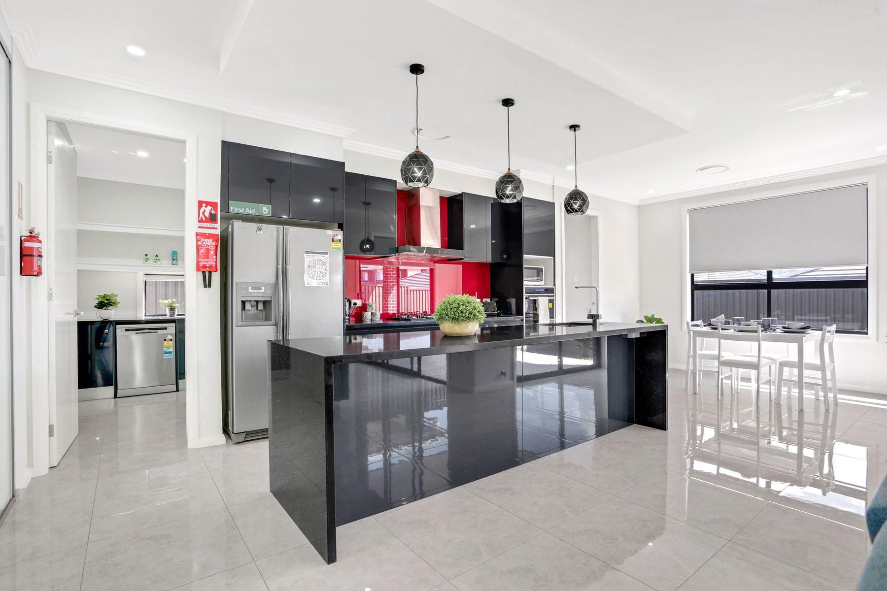 Beautiful brand new wheelchair accessible home — Home image 2