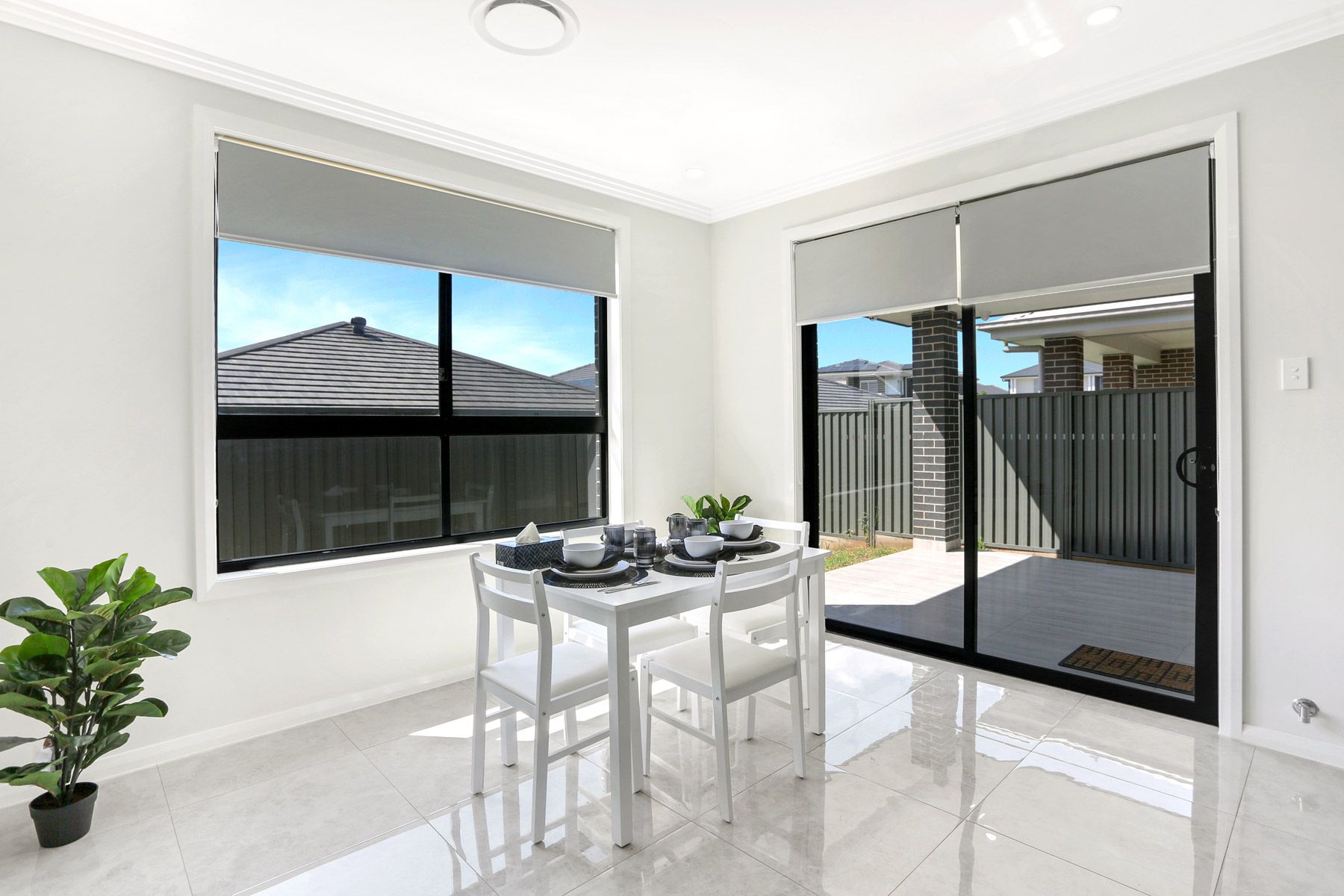 Beautiful brand new wheelchair accessible home — Home image 3