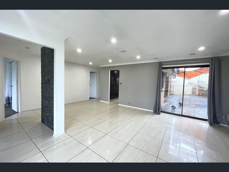 Cranebrook House — Home image 5