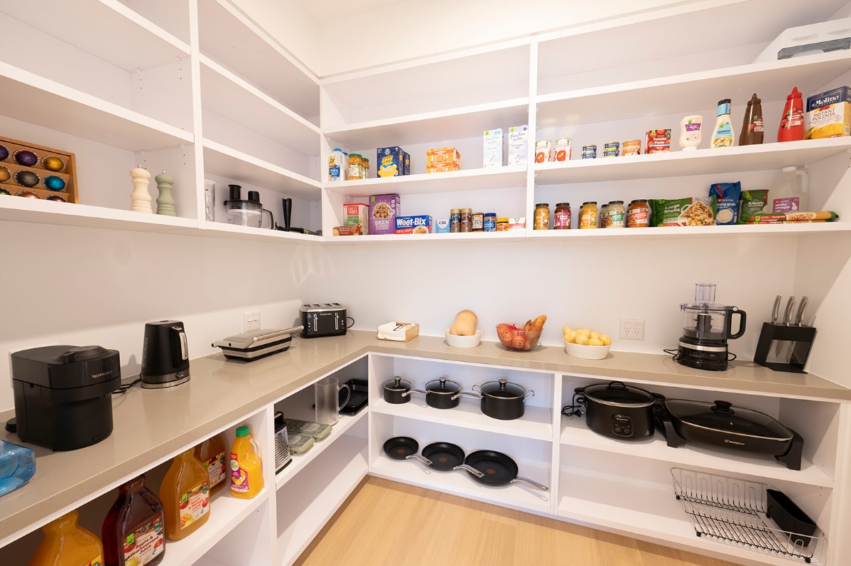 Altona - Brand New - Fully Accessible - Short walk to the beach — Home image 4