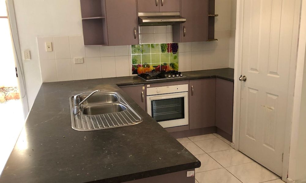 Red Brick Charmer- (SIL) Morphett Vale — Home image 2