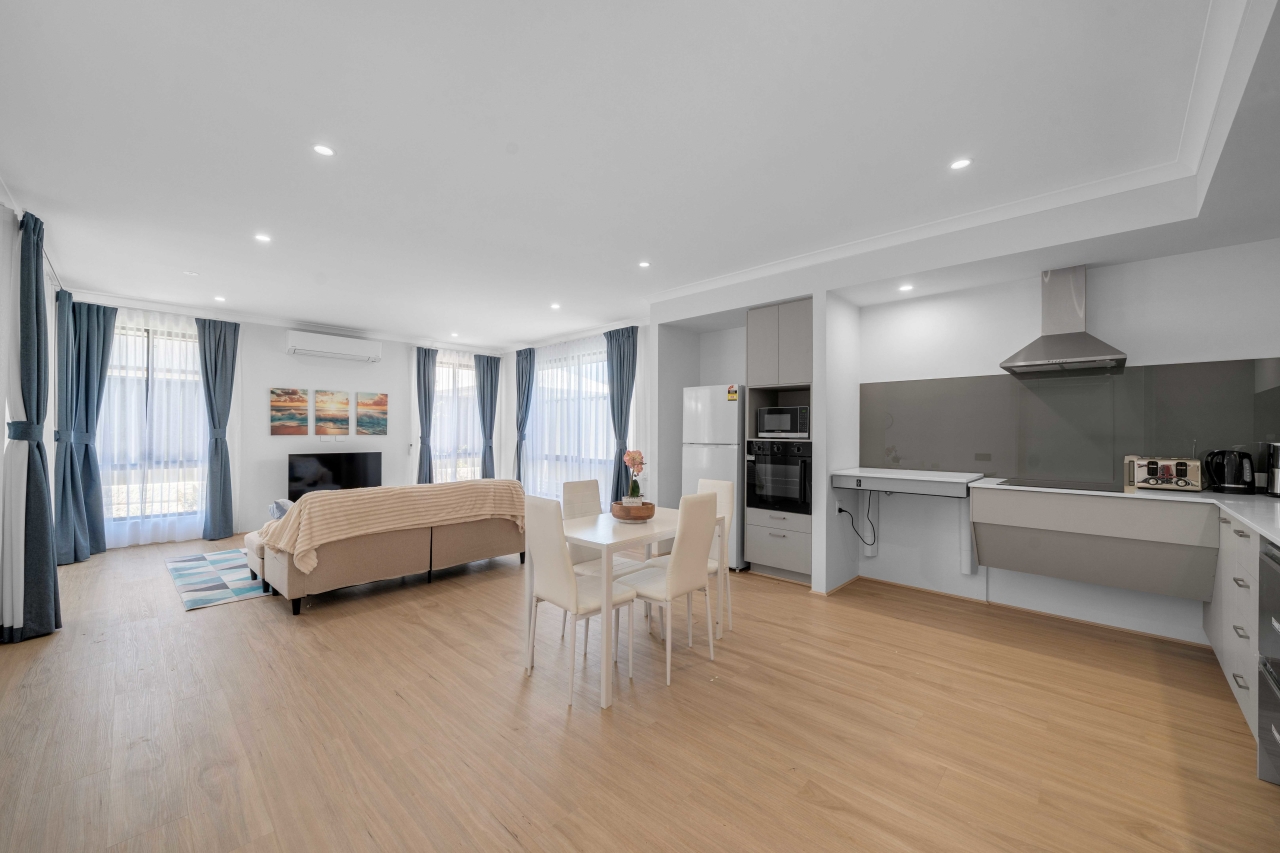 Make this Lakelands Home your Forever Home — Home image 3