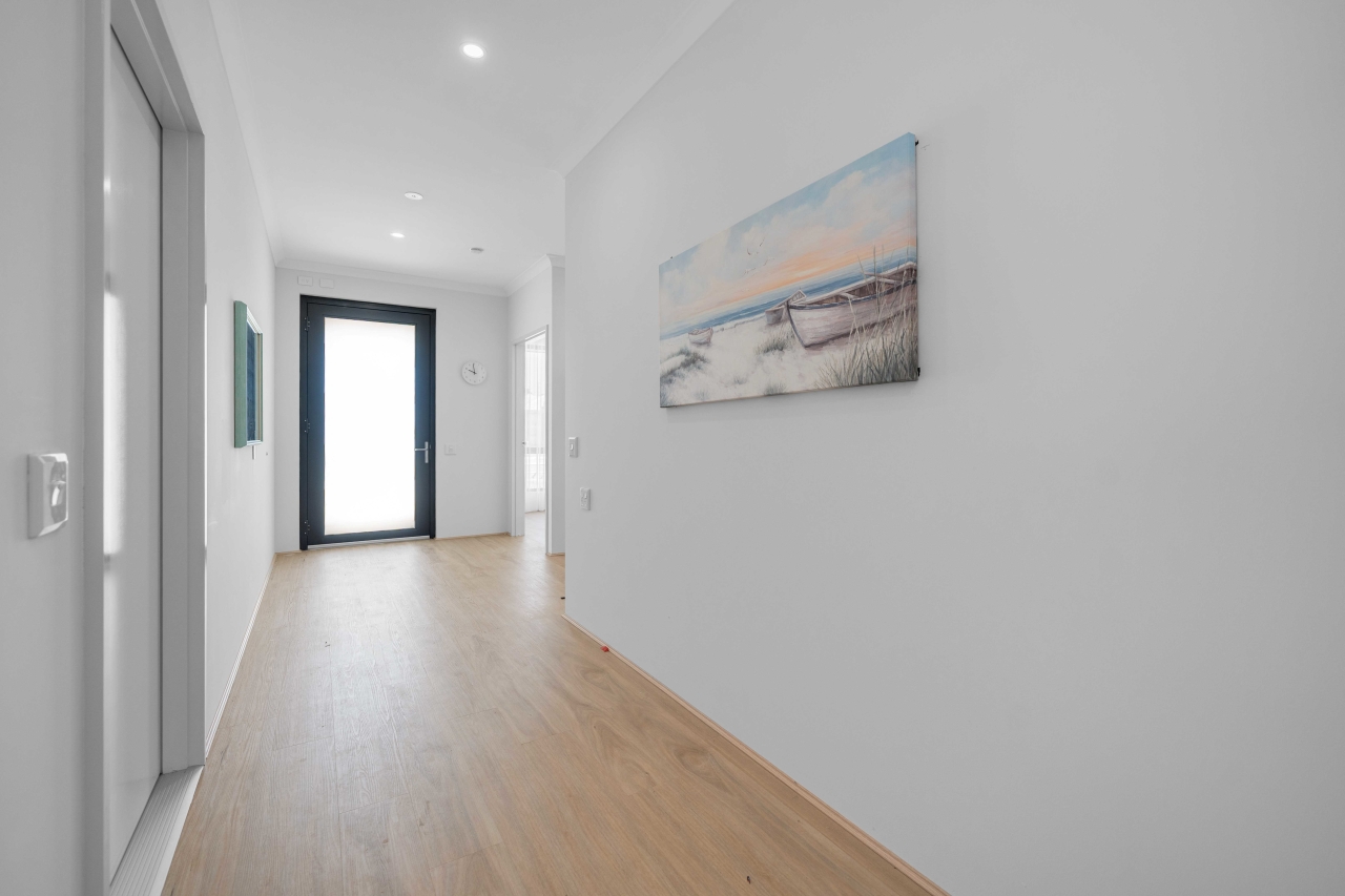 Make this Lakelands Home your Forever Home — Home image 2
