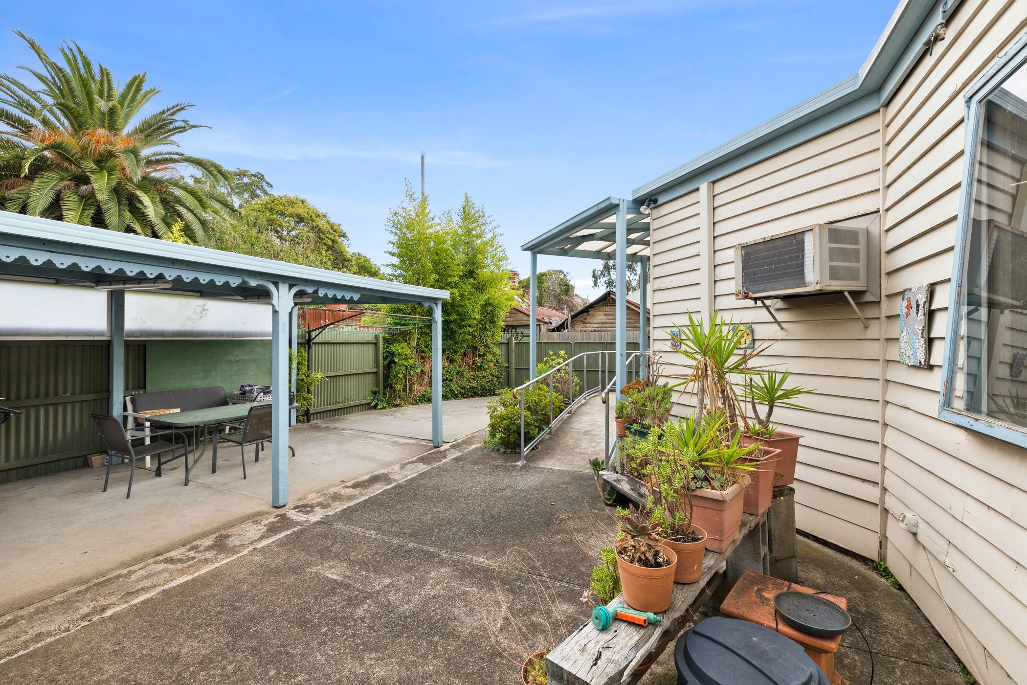 Stunning Victorian era home in Thornbury. — Home image 7