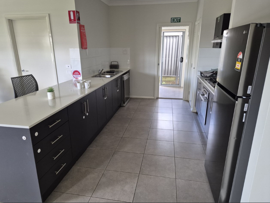 SIL - Horsley (FULLY ACCESIBLE - HOME & BATHROOM) — Home image 5