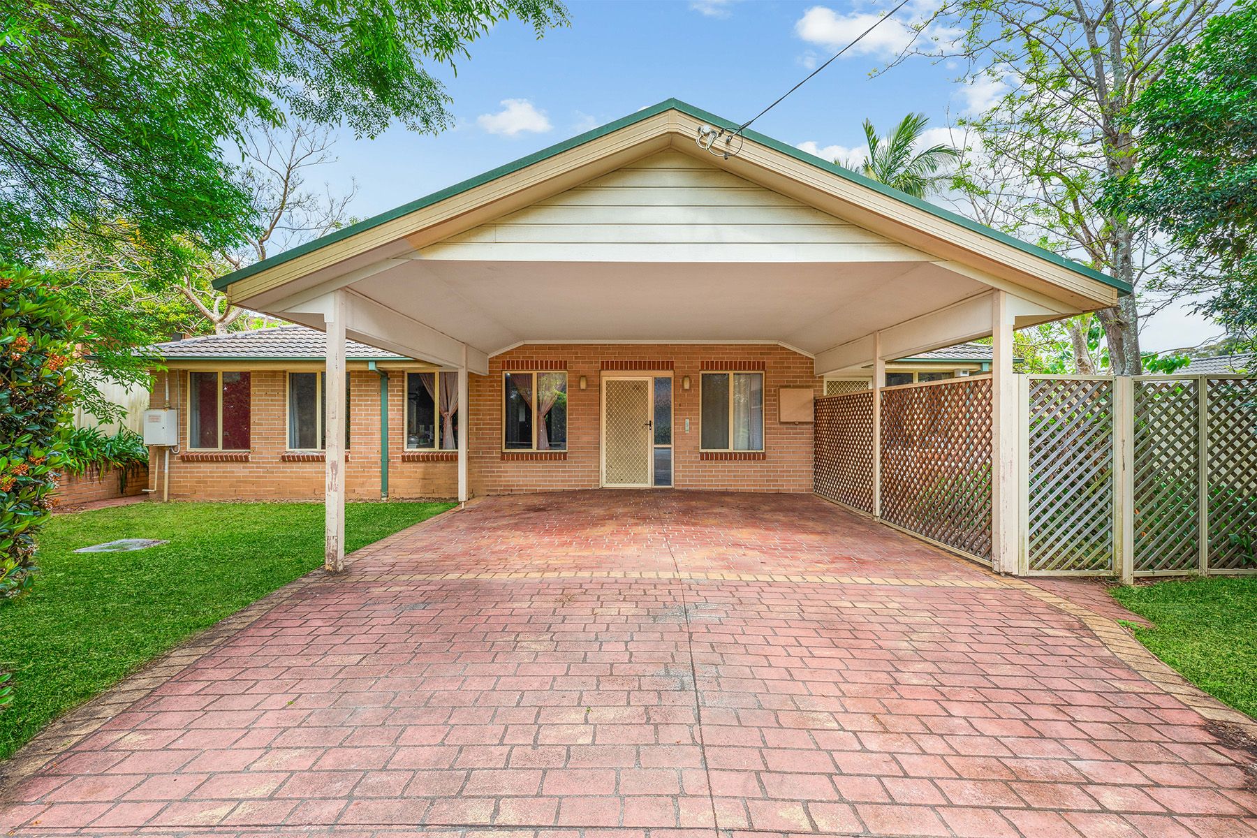 Modern home surrounded by nature in North Ryde — Home image 6