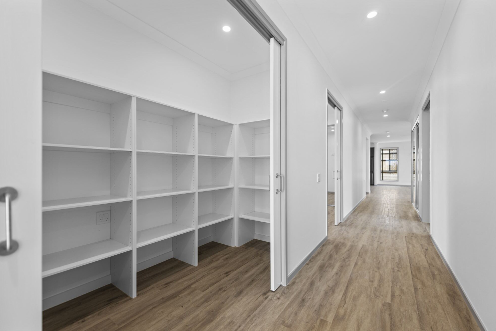 Escape to a Beautiful Home in Rosewood Where Peace and Independence Flourish — Home image 24