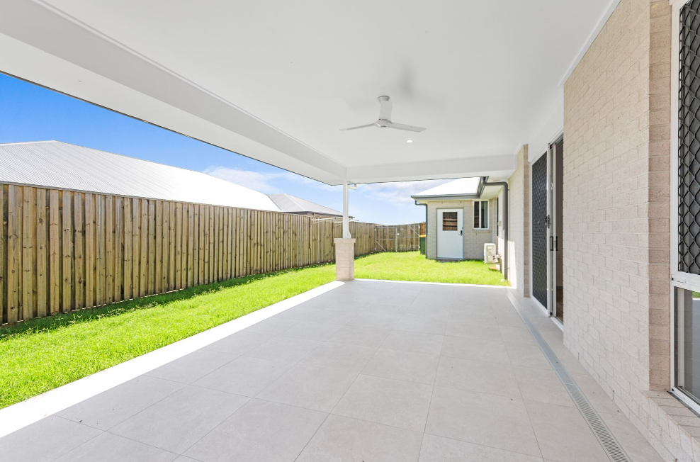 Escape to a Beautiful Home in Rosewood Where Peace and Independence Flourish — Home image 4