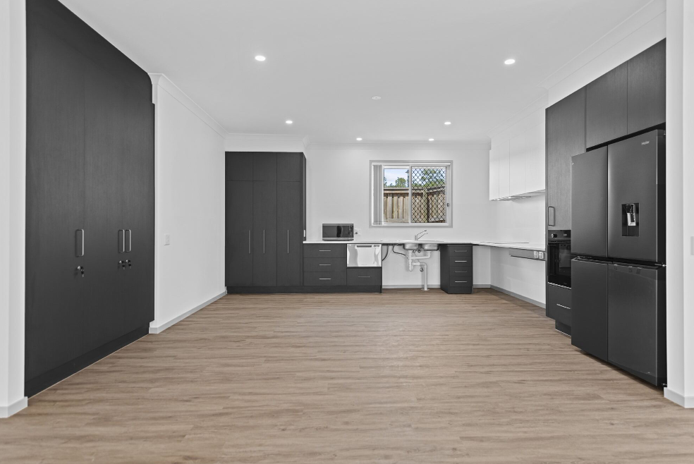 Escape to a Beautiful Home in Rosewood Where Peace and Independence Flourish — Home image 8