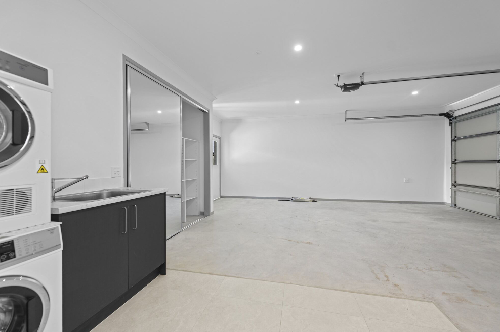 Escape to a Beautiful Home in Rosewood Where Peace and Independence Flourish — Home image 13