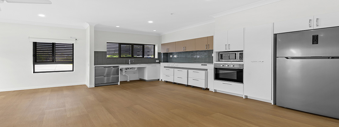 Stunning SDA apartment in prime location with cafés, IGA on the street! — Home image 2