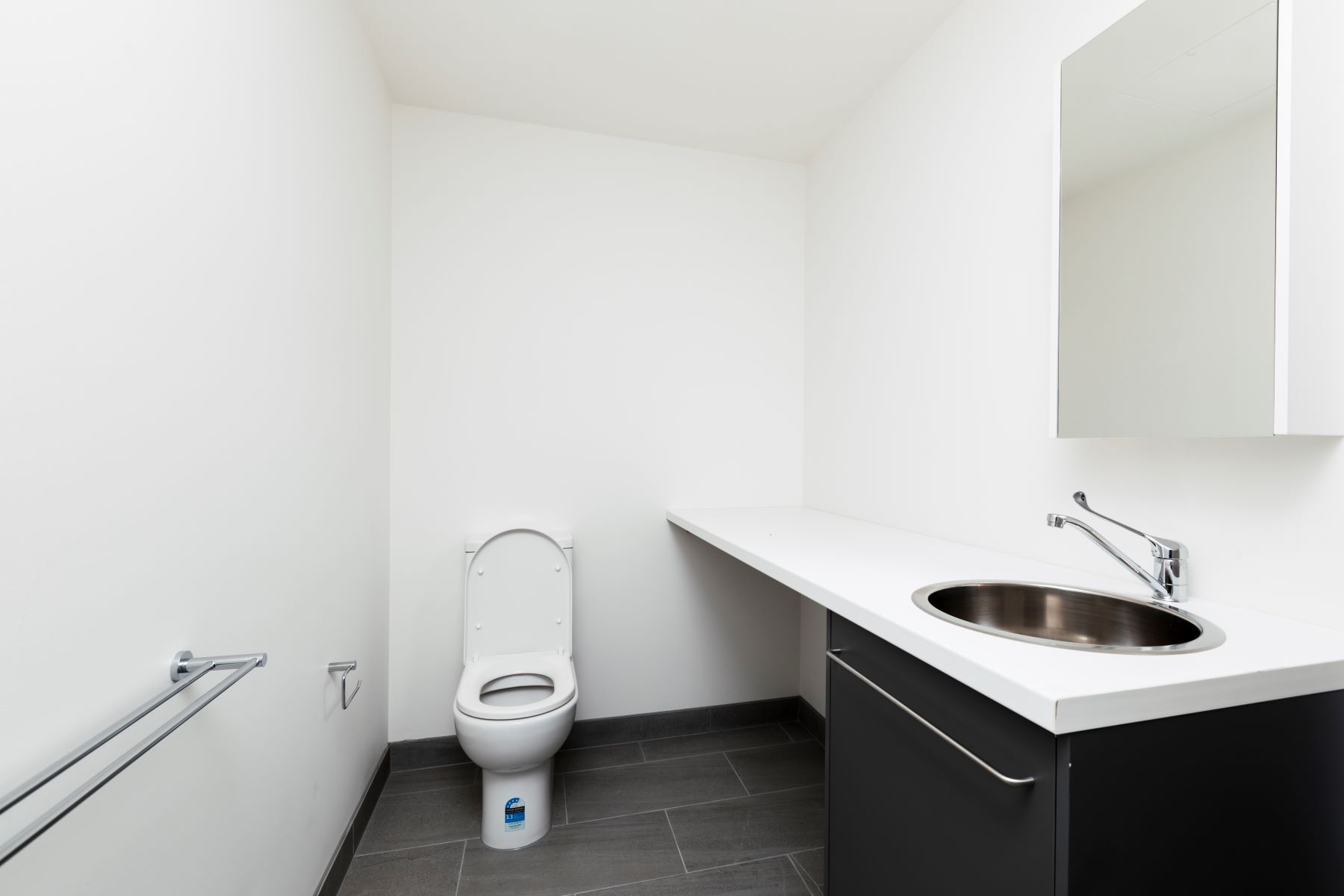 2 Bedroom, Great Apartment, Great Location: Dandenong — Home image 7