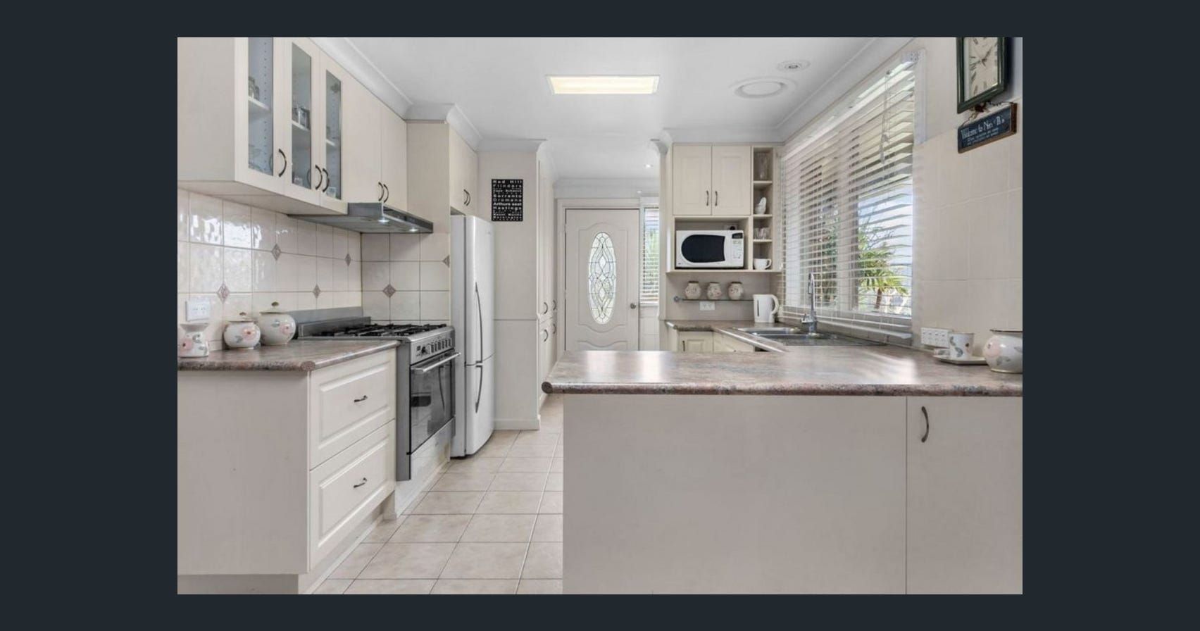 Comfort, Space & Independence in the Heart of Seaford Victoria — Home image 4