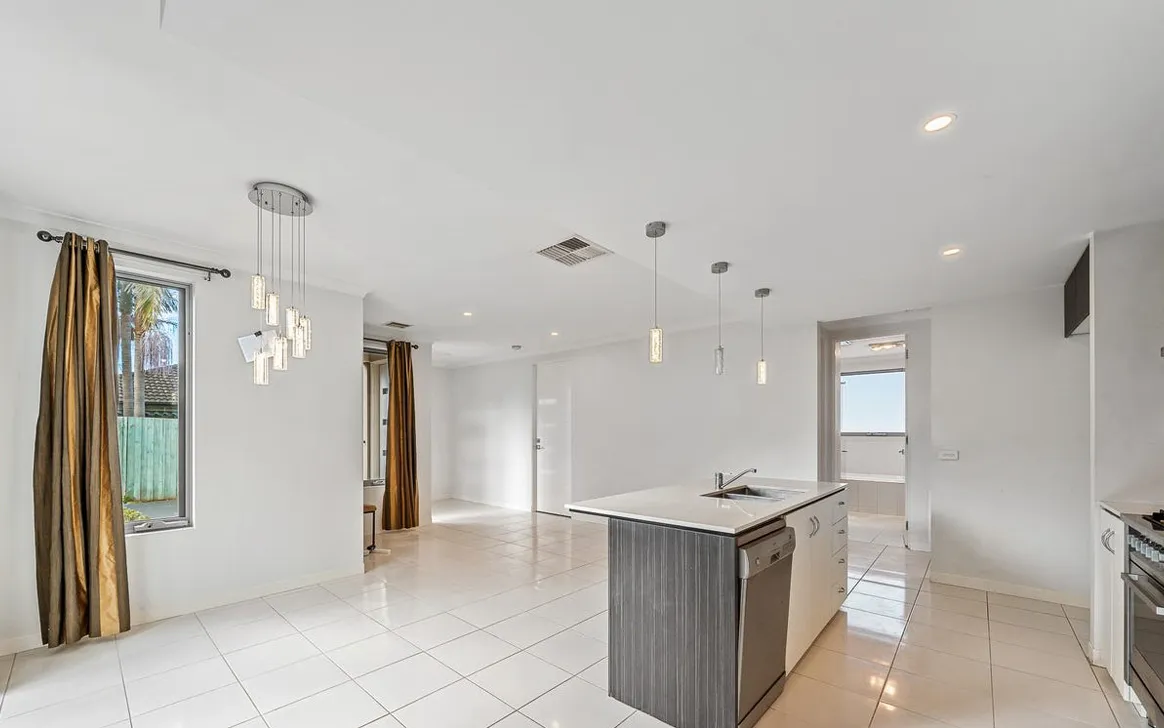Beautiful SIL Home in Ferntree Gully — Home image 3