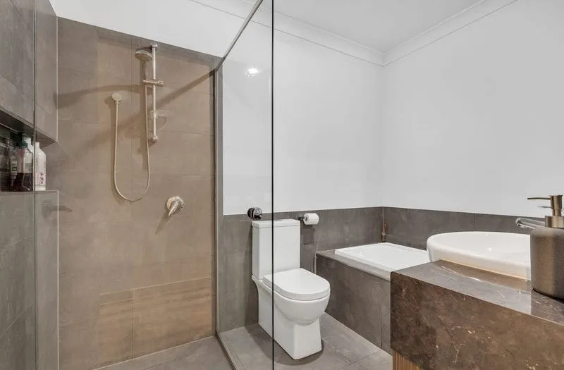 Modern SIL Home in West Croydon - MTA Available — Home image 2