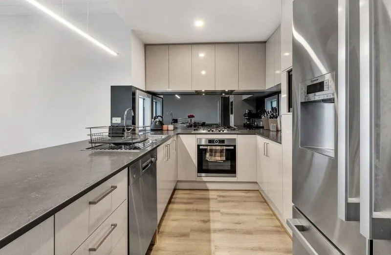 Modern SIL Home in West Croydon - MTA Available — Home image 4