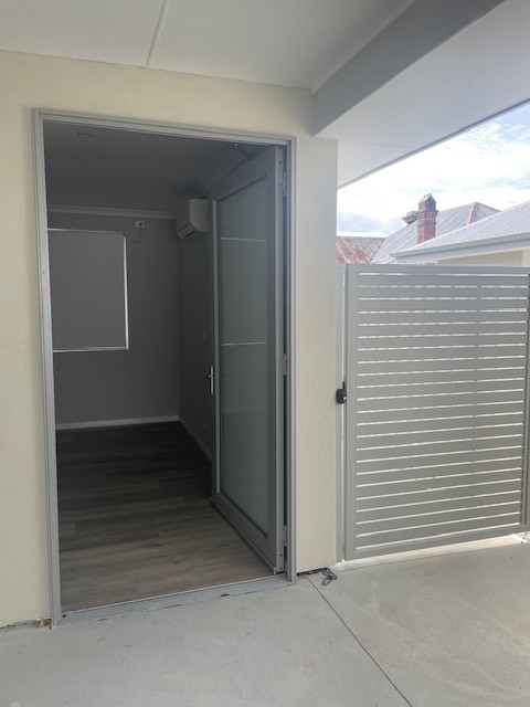 Available Now - Maylands - MTA / SIL close to Swan River — Home image 8